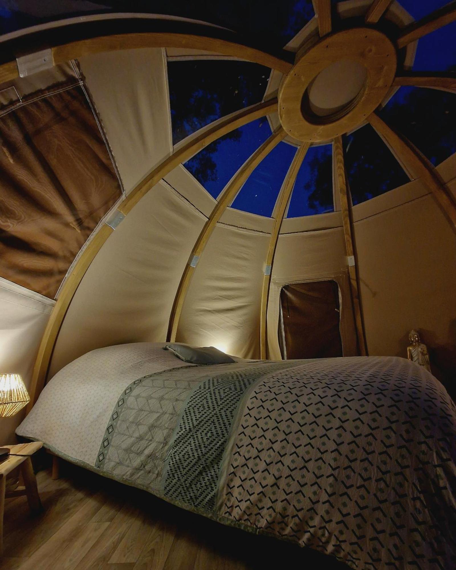 Les Nuits De Cassiopee Bed & Breakfast Sorde-lʼAbbaye Oda fotoğraf