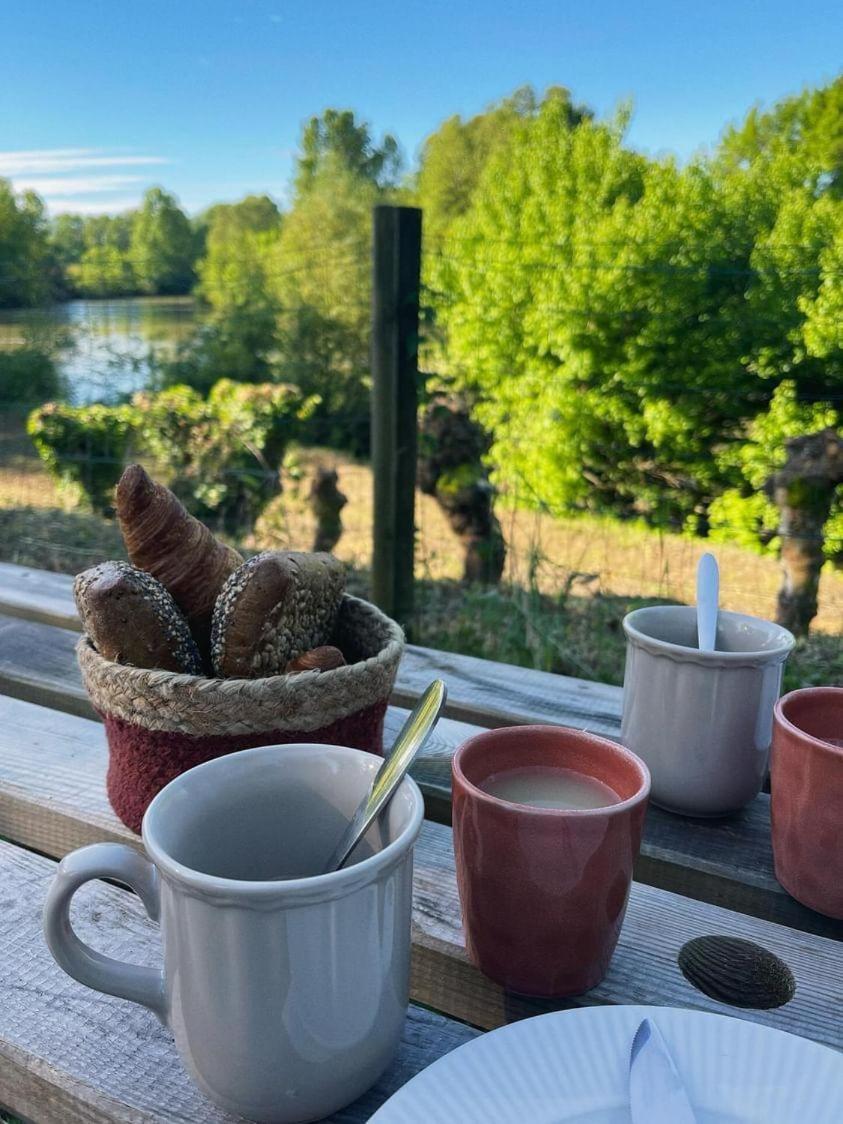 Les Nuits De Cassiopee Bed & Breakfast Sorde-lʼAbbaye Oda fotoğraf