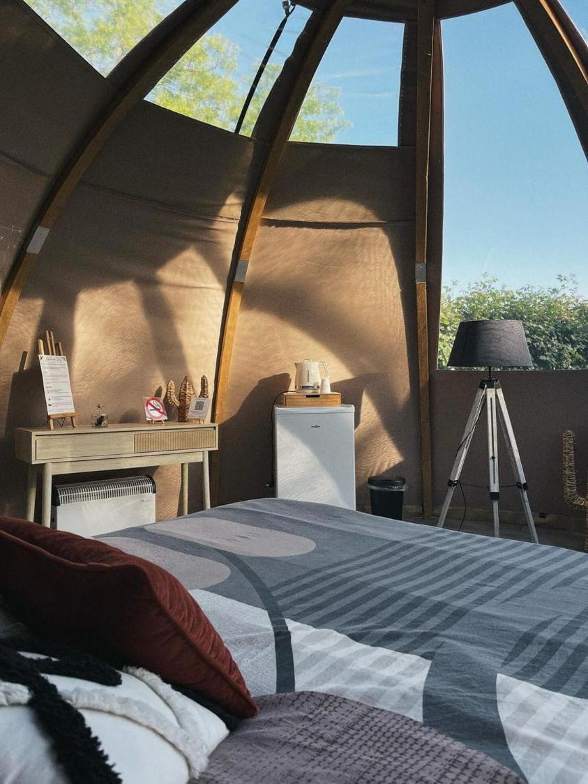 Les Nuits De Cassiopee Bed & Breakfast Sorde-lʼAbbaye Oda fotoğraf