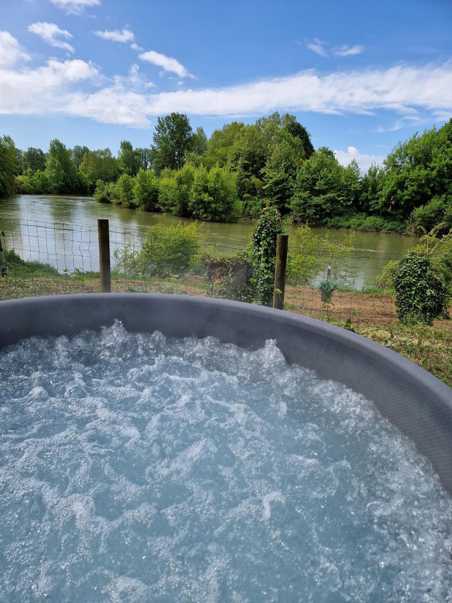 Les Nuits De Cassiopee Bed & Breakfast Sorde-lʼAbbaye Oda fotoğraf