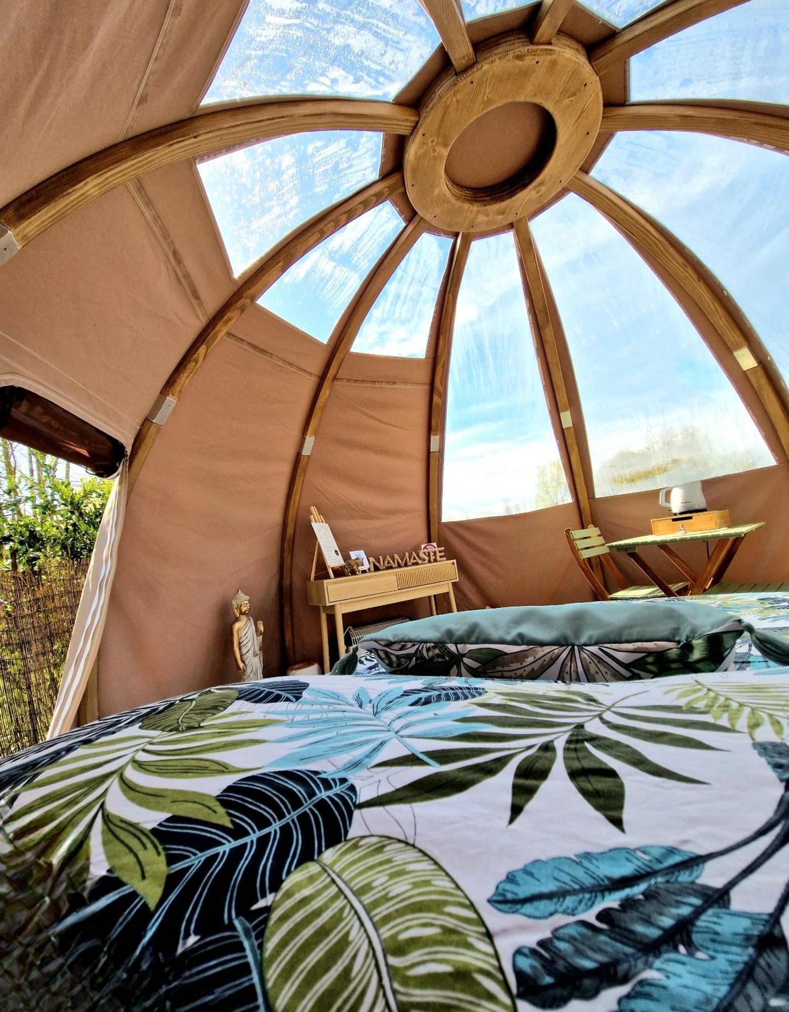 Les Nuits De Cassiopee Bed & Breakfast Sorde-lʼAbbaye Oda fotoğraf