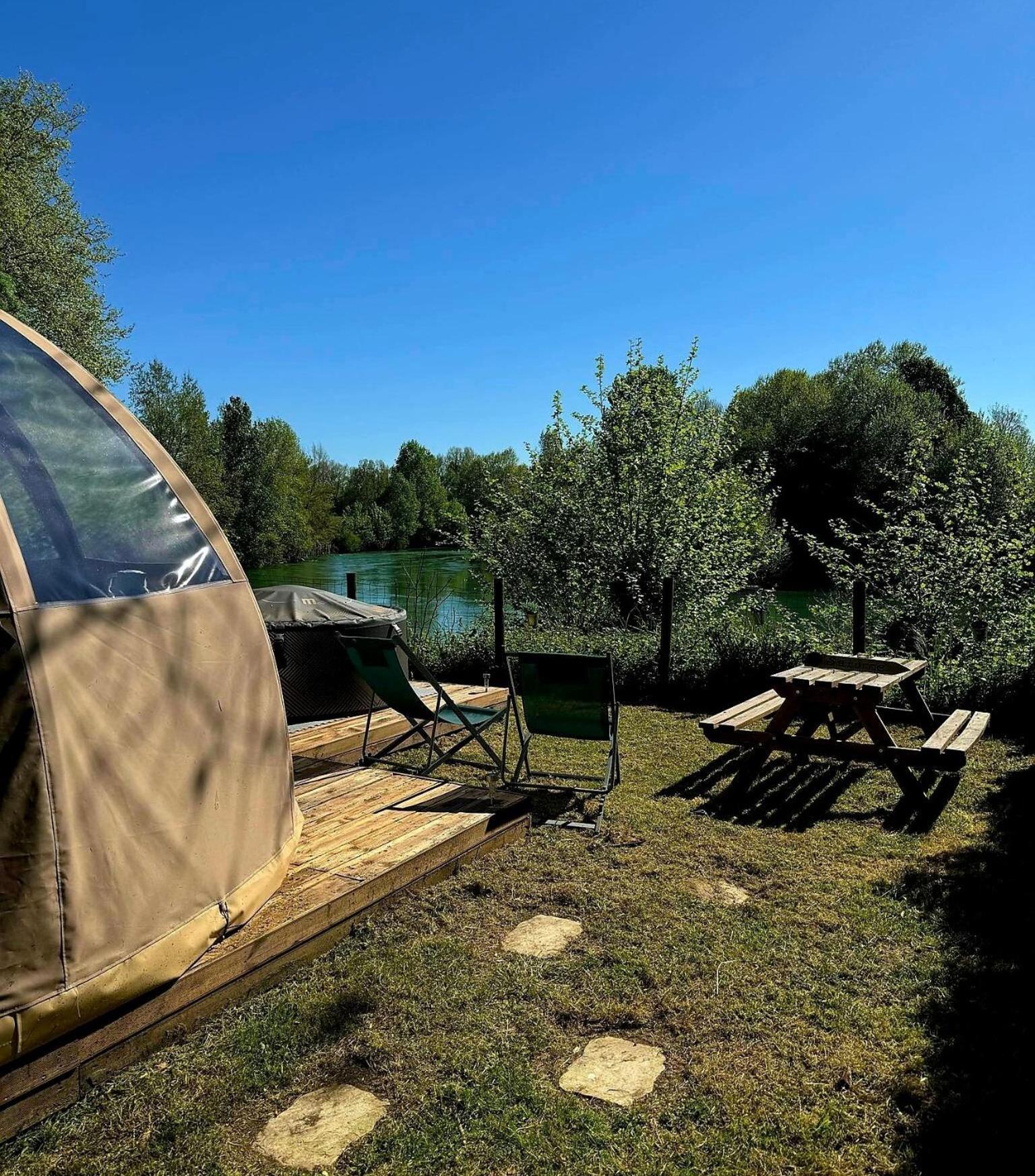 Les Nuits De Cassiopee Bed & Breakfast Sorde-lʼAbbaye Oda fotoğraf